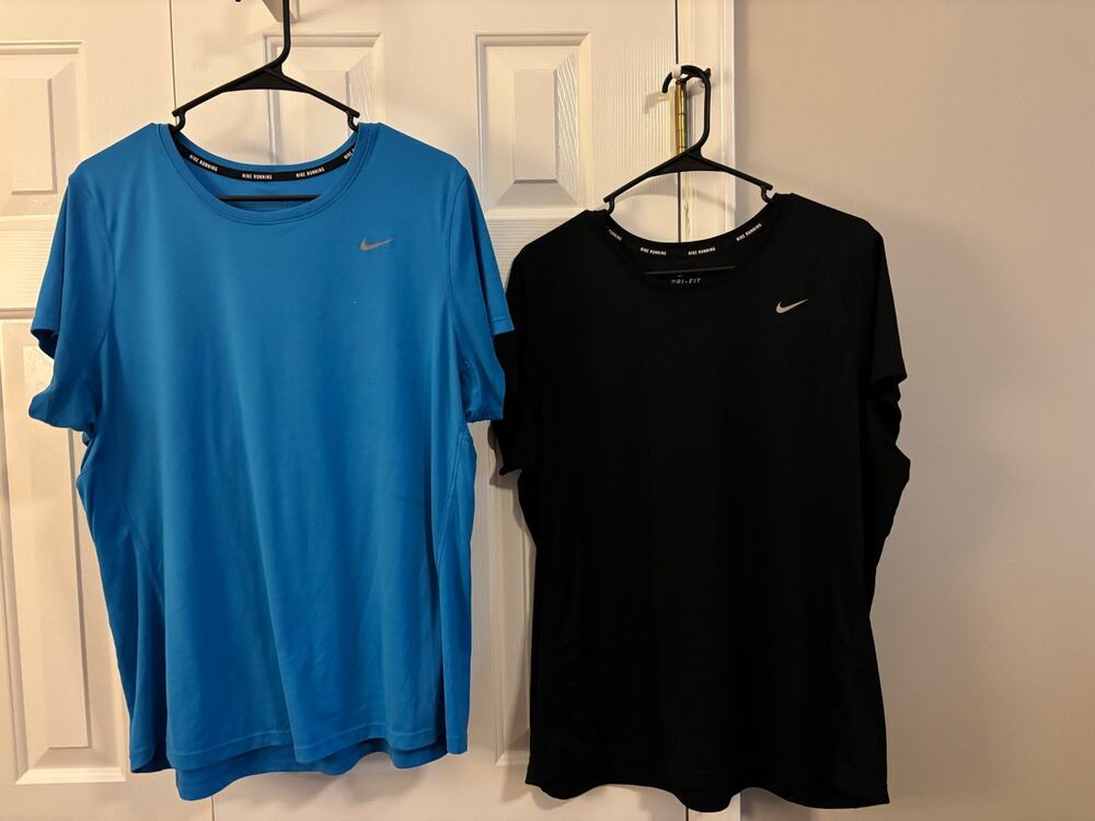 Bundle of two women’s 1x Nike women's Dri-FIT Short-Sleeve Running Top